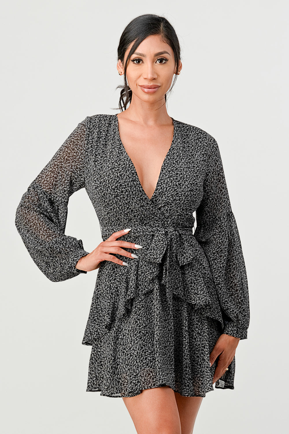 #D3015-4 Deep V neck Tie Front Long Sleeve Short Dresses
