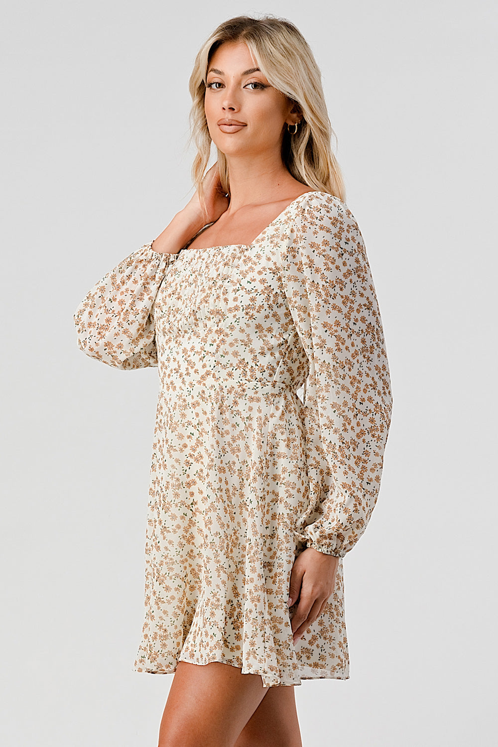 #D6017 Squared Neck Puffsleeve Dress