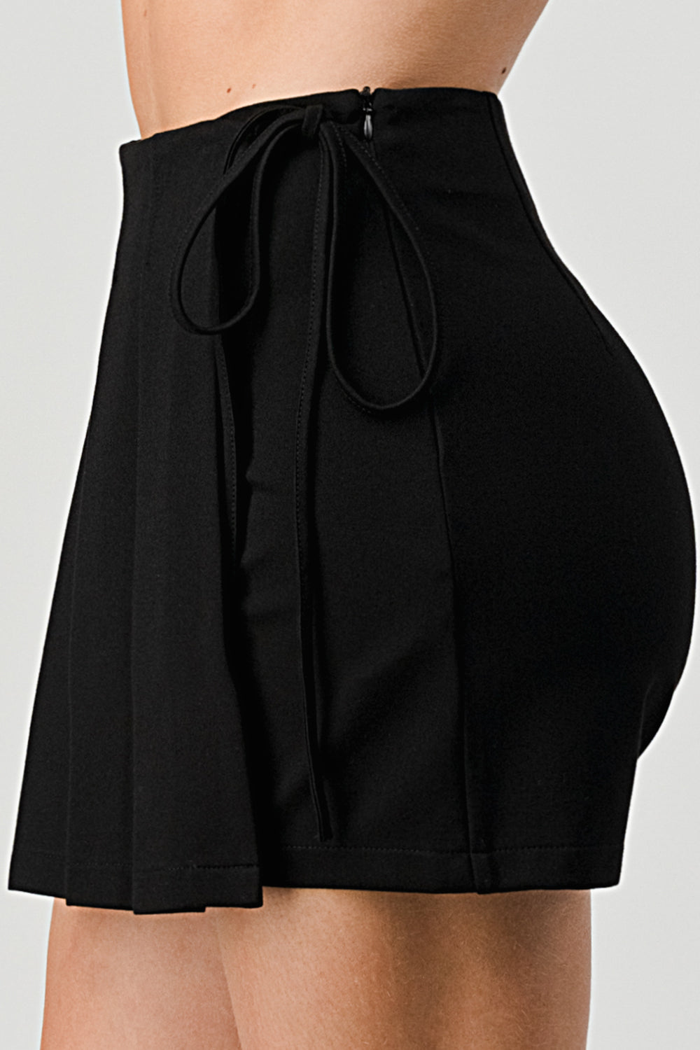 #S2087 Pleated Skirt with Front Tie