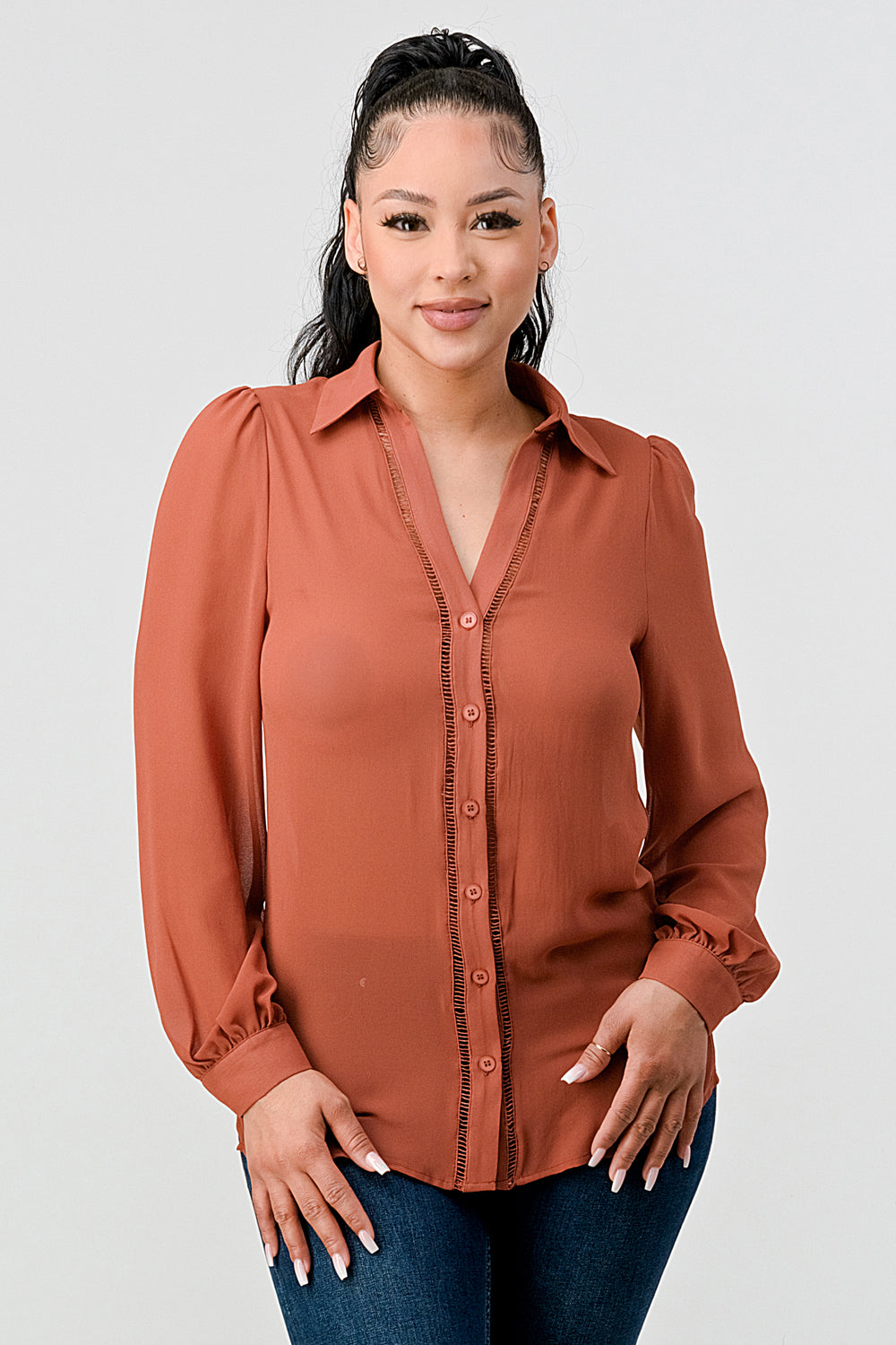 #T4533 Trimmed Shirt Buttoned