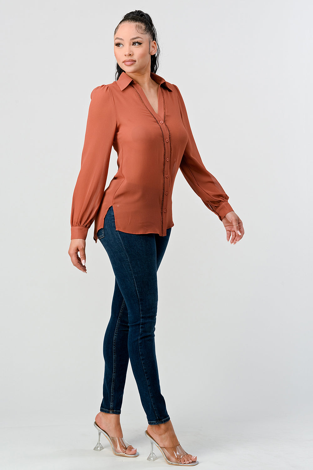 #T4533 Trimmed Shirt Buttoned