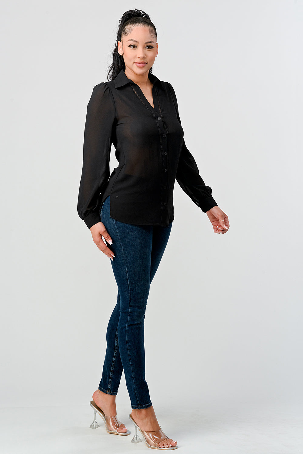 #T4533 Trimmed Shirt Buttoned