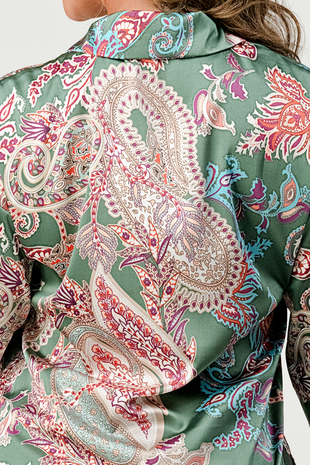 #T4551 Printed Satin Buttoned Shirt