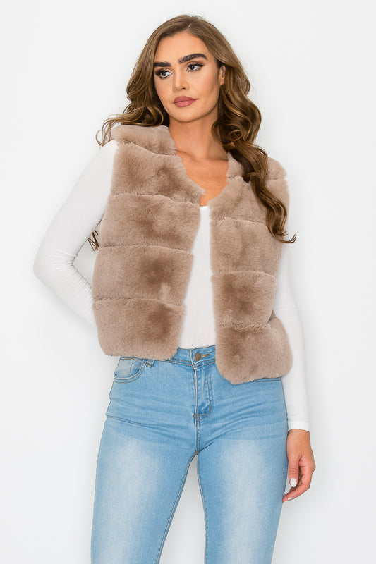 #J1317 Faux Fur Vest