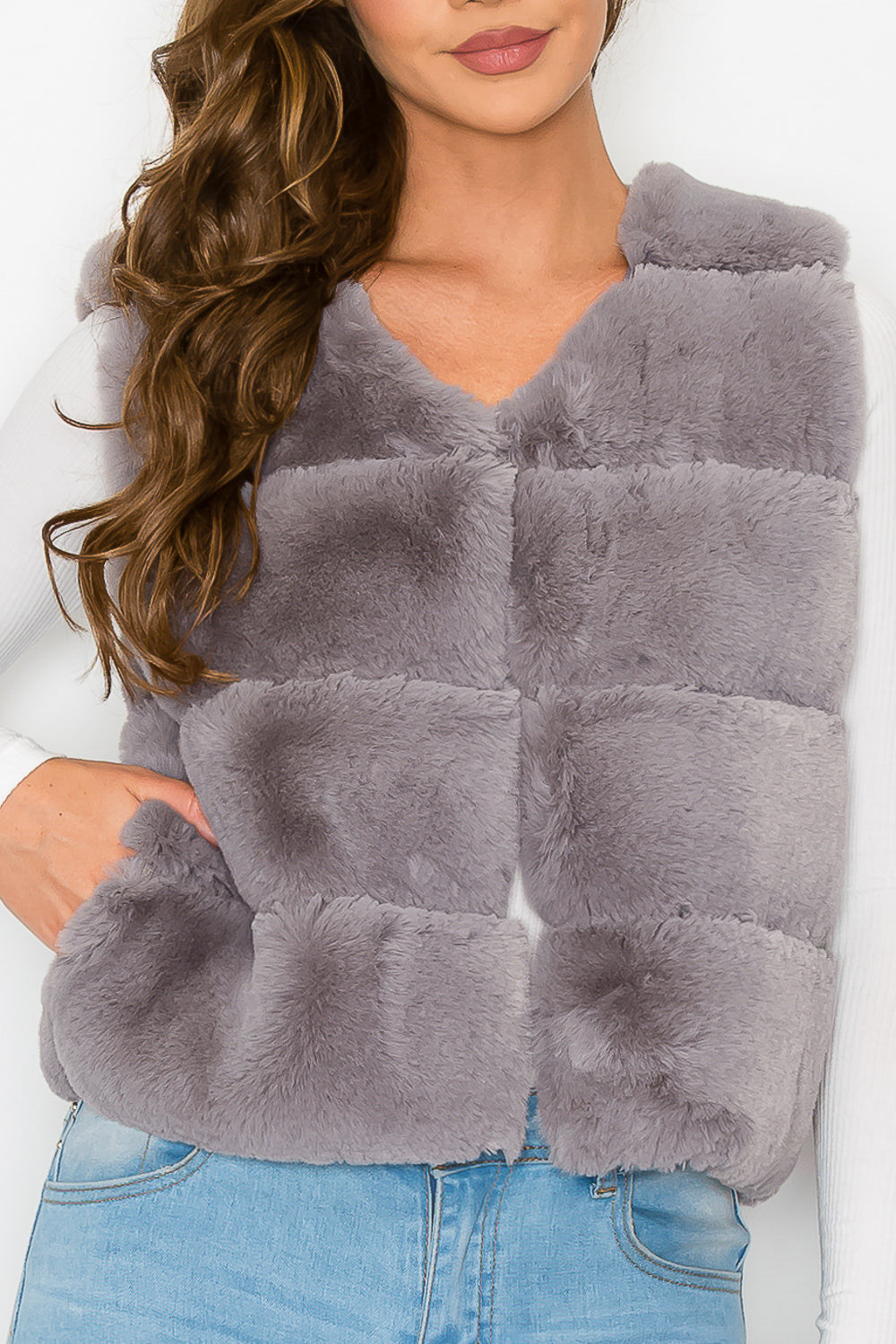 #J1317 Faux Fur Vest
